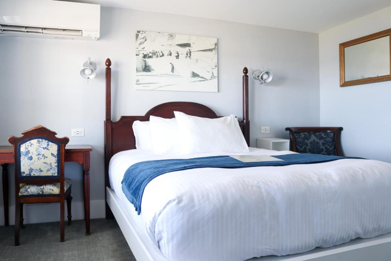 Emerson Inn By The Sea ロックポート エクステリア 写真