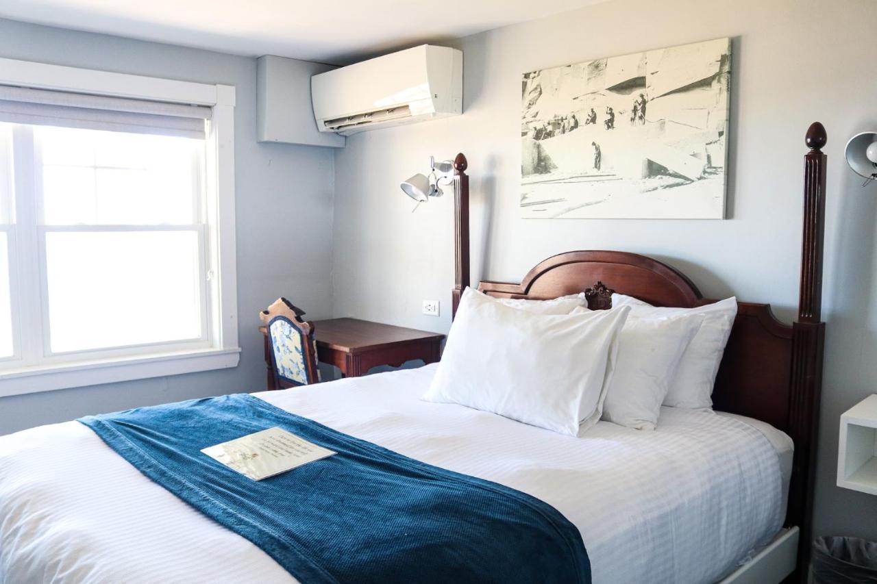 Emerson Inn By The Sea ロックポート エクステリア 写真