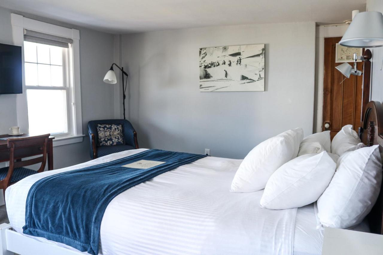 Emerson Inn By The Sea ロックポート エクステリア 写真