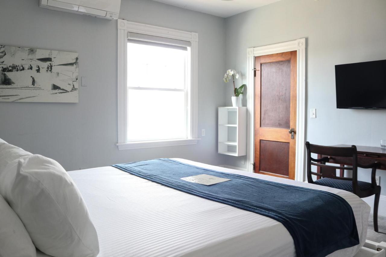 Emerson Inn By The Sea ロックポート エクステリア 写真