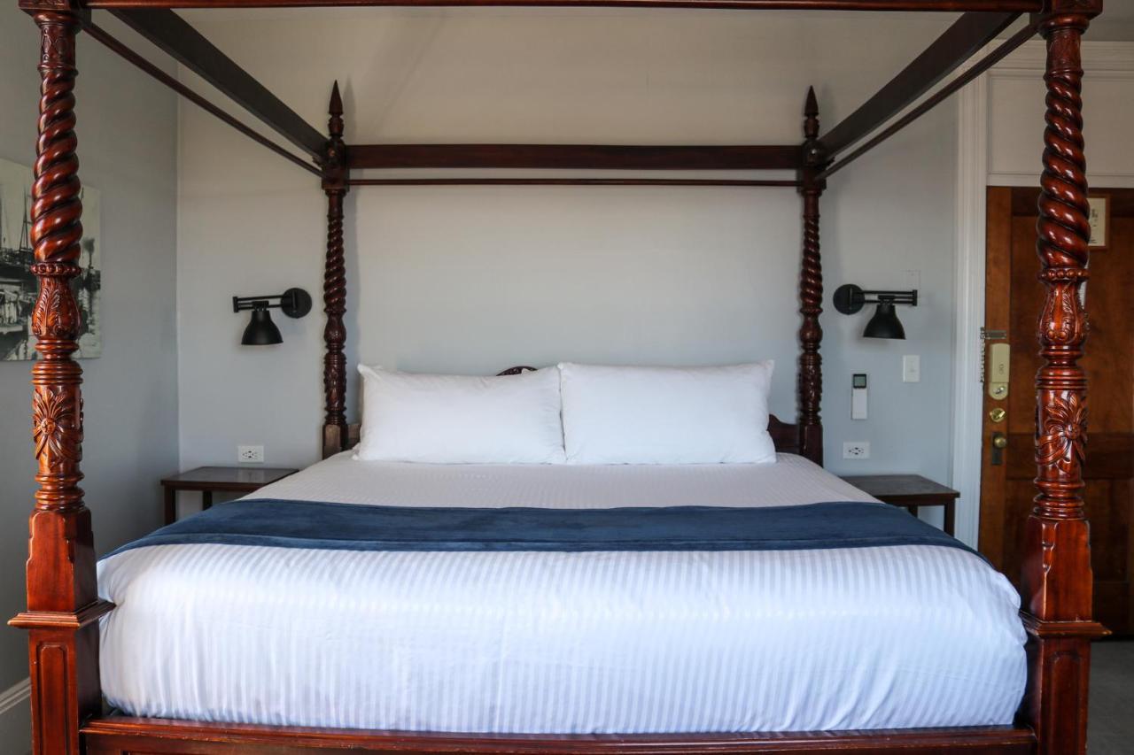Emerson Inn By The Sea ロックポート エクステリア 写真