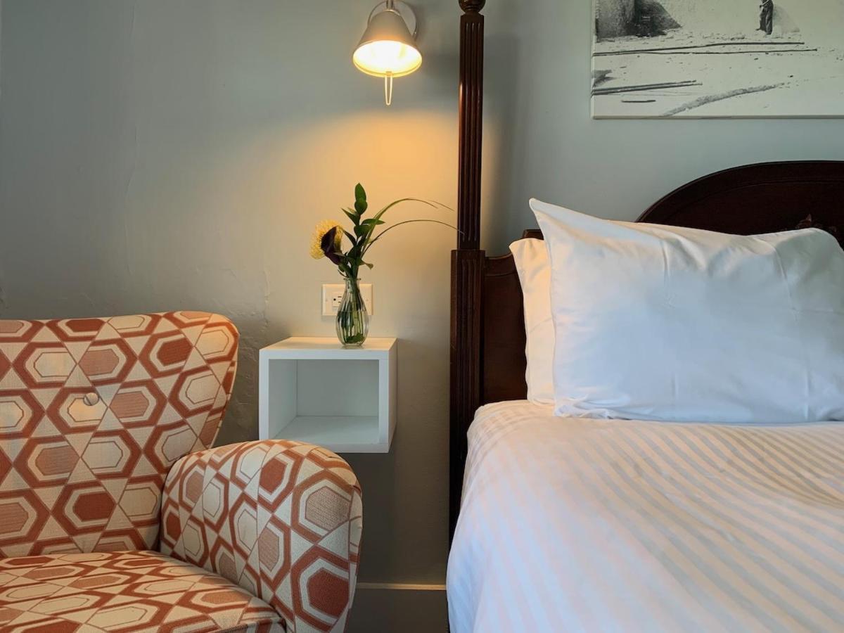 Emerson Inn By The Sea ロックポート エクステリア 写真