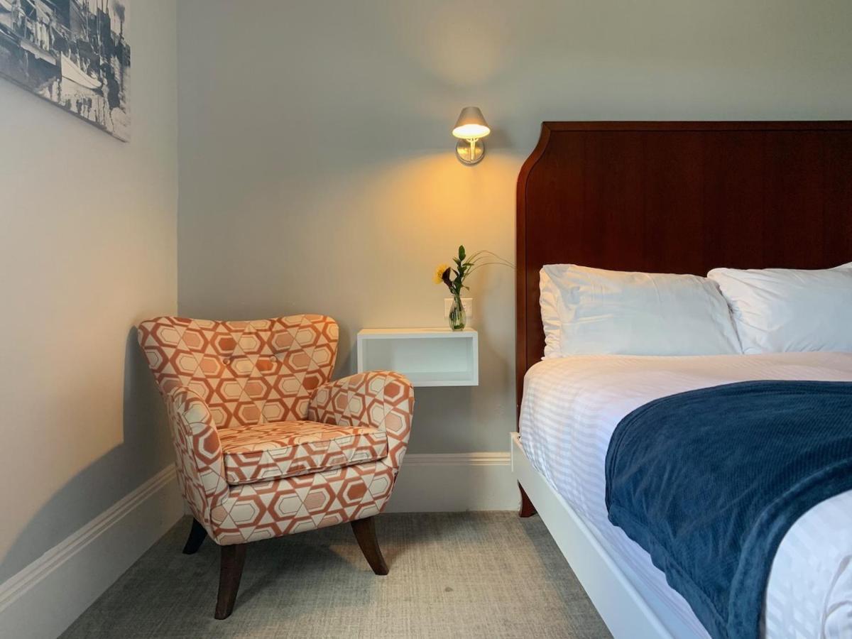 Emerson Inn By The Sea ロックポート エクステリア 写真